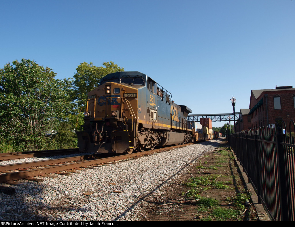 CSX 561